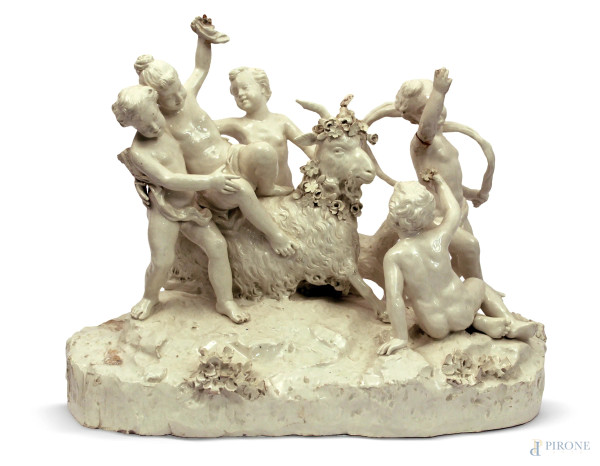 Scena con fanciulli e capretta, scultura in maiolica chiara, Resturi e difetti), Bassano XIX sec., h. cm 35, larg. cm 43.