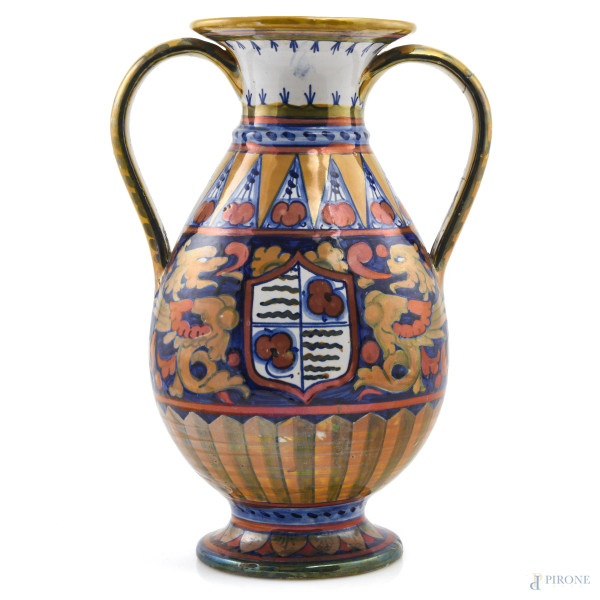Vaso  a lustro Gualdo Tadino, Manifattura Rubboli, XX secolo, altezza cm 29, (segni di usura, rotture, restauri, difetti)