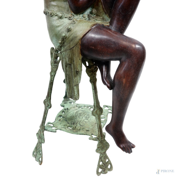 Flapper, scultura in bronzo, Art Dèco, firmata, altezza cm 76