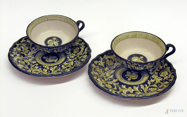 Coppia di tazze da tè in porcellana decorata a mano, antica manifattura Molaroni - Pescara.