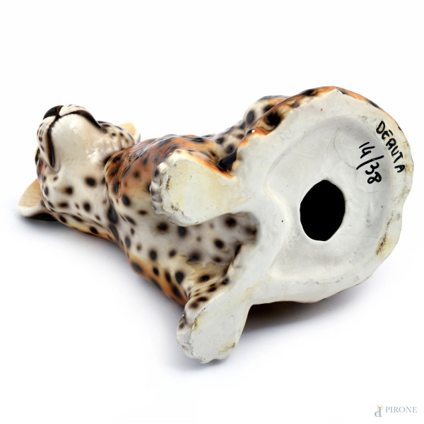 Lotto di cinque sculture di animali in ceramica, XX secolo, altezza massima cm 32, (segni di usur...