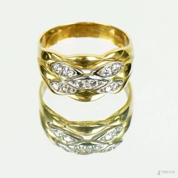 Anello in oro giallo 18 KT, misura 17, peso gr.5,5,