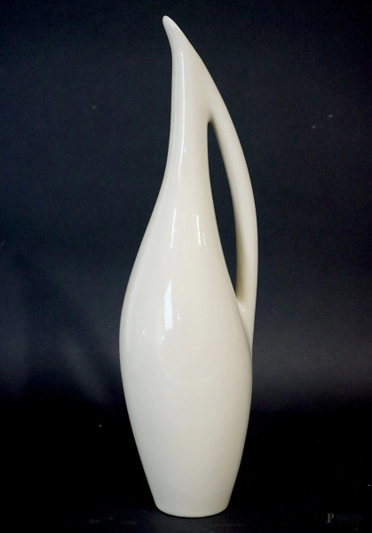 Grande versatoio in ceramica smaltata bianca, XX secolo, cm h 45