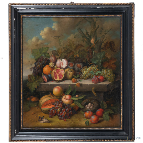 Natura morta di frutta ,  XVIII secolo, olio su tela, cm 55,5x49, entro cornice, (craquelure, sollevamenti di colore)