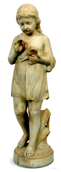 Bambina con volatile, scultura in marmo, XIX sec., H 68 cm, difetti.