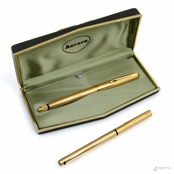 Lotto di due penne Aurora, una stilografica l'altra biro , lunghezza cm 14,5, (da revisionare)