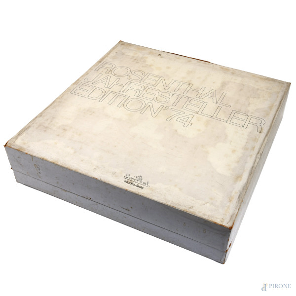 Gunter Fruhtrunk x Rosenthal, Piatto dell'Anno Jahresteller, 1974, es. 576/3000, cm 33x33x4