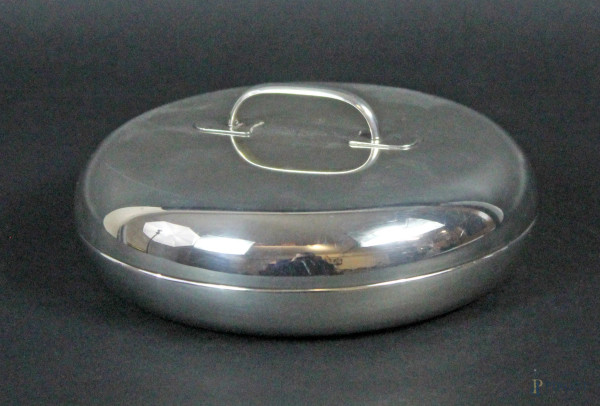 Cofanetto di linea tonda in argento, coperchio con manico, altezza cm 5,5 gr 167