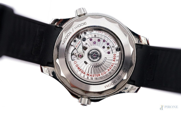 Omega, orologio da polso da uomo, un cinturino nero in silicone ed uno di ricambio in acciaio, co...