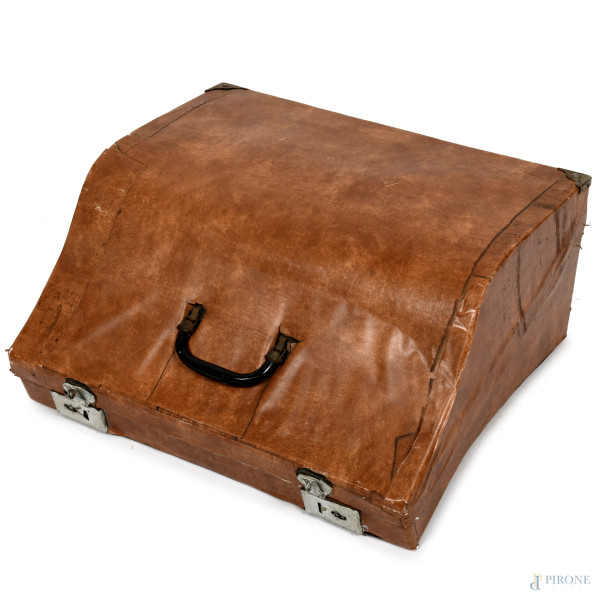 Fisarmonica Ariston Castelfidardo, cm 17,5x36x35 entro custodia, (segni di usura, da revisionare)
