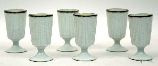 Lotto di sei bicchierini in porcellana, firmati Giraud Limoges, H 6 cm.