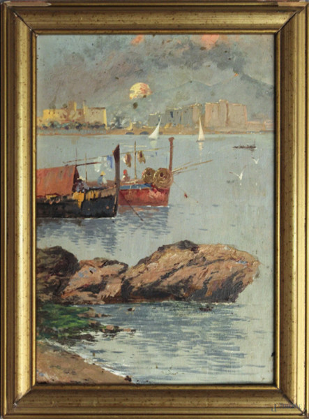 Scorcio di costa con barche su sfondo Vesuvio, dipinto ad olio su tavola, cm 27 x 19, primi 900, entro cornice.