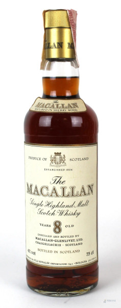 Macallan Single Highlands Malt Scotch Whisky Years 8 old