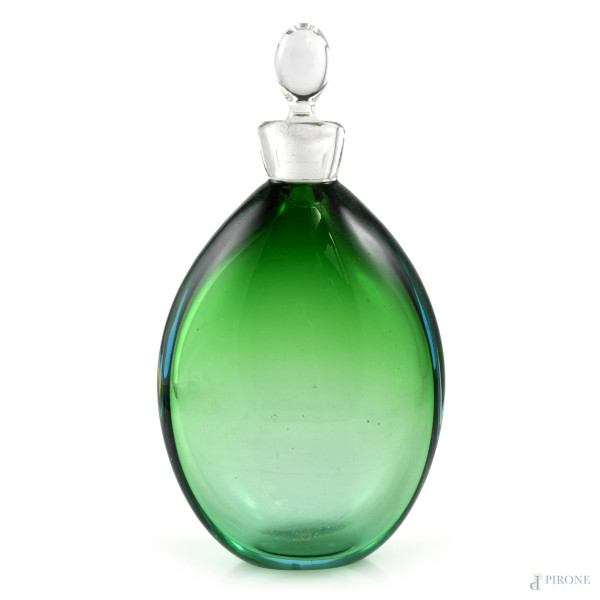 Bottiglia verde in vetro di Murano, XX secolo, altezza cm 25,5, (lievi segni di usura)