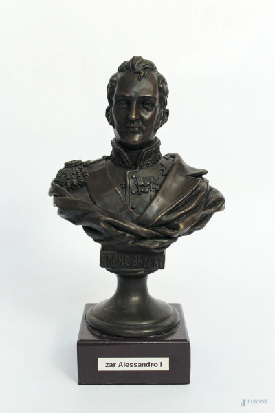 Zar Alessandro I, busto in bronzo con base in legno, H 26 cm.