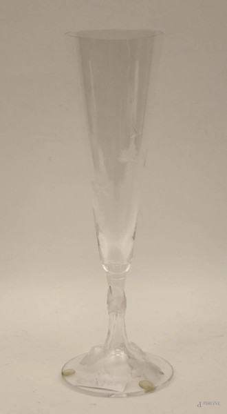 Calice in cristallo Lalique decorato con foglie, H 25 cm.