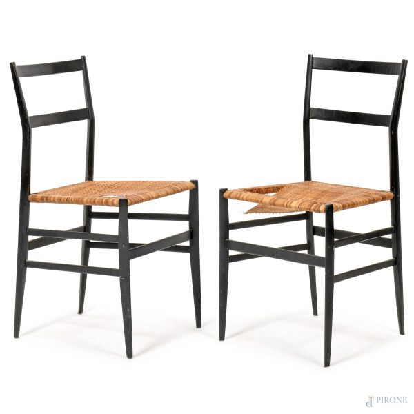 Lotto di sei sedie in stile Superleggere, cm 81x43x45, (segni di usura, rotture)