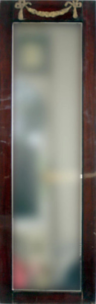 Specchiera di linea rettangolare in mogano, XIX sec., cm 84x27.