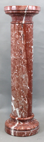 Colonna in marmo rosso, altezza cm. 109, (difetti).