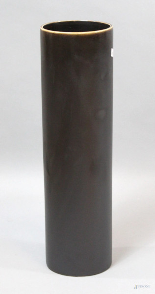 Vaso in ceramica marcata Calligaris, altezza 45 cm.