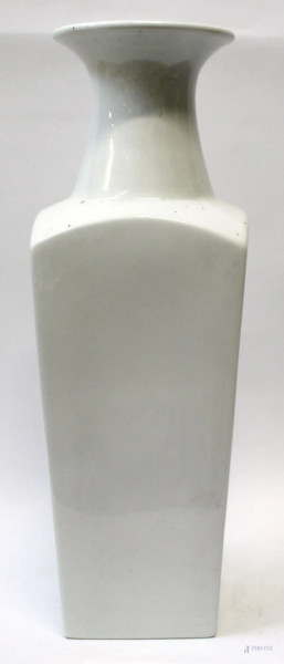Vaso di linea quadrata in porcellana bianca, h.45 cm