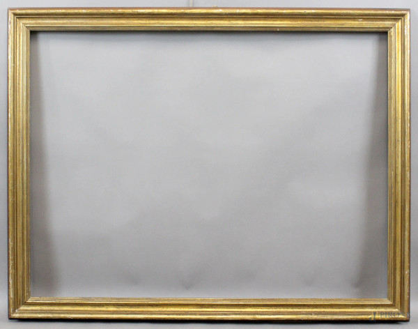 Cornice in legno dorato, ingombro cm. 115,5x89,5, specchio cm. 102,5x77,5, XX secolo
