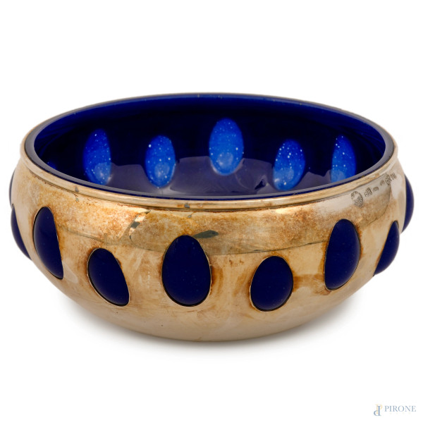 Centrino in vetro blu e argento Brandimarte 925, punzone 283 FI, peso gr 211, cm 8x16,5