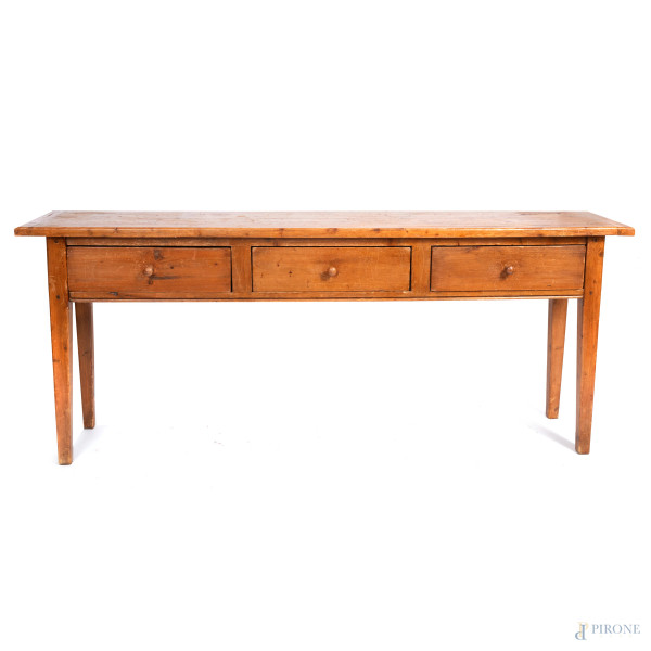 Consolle in legno con tre cassetti al fronte, XIX-XX secolo, cm 77,5x191x40, (segni di usura, scalfiture, graffi, difetti)