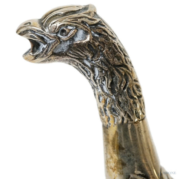 Servizio da tè in argento composto da una teiera, una caffettiera e una zuccheriera, bordi cesell...