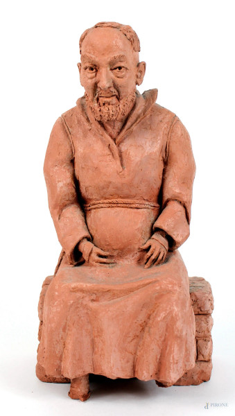 Vincenzo Galluccio - Padre Pio, scultura in terracotta, altezza cm. 30,5, (difetti).