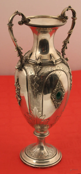 Vaso biansato in argento con caubouchon applicati, gr. 800, h. 35 cm