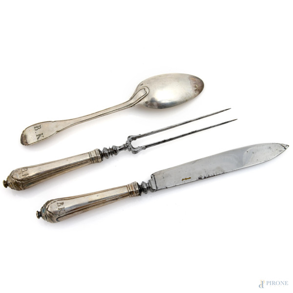 Servizio da sei di posate in argento con punzoni Ausburg, XIX secolo, peso cucchiai gr 342, peso ...