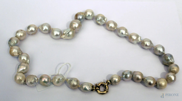 Collana di perle barocche