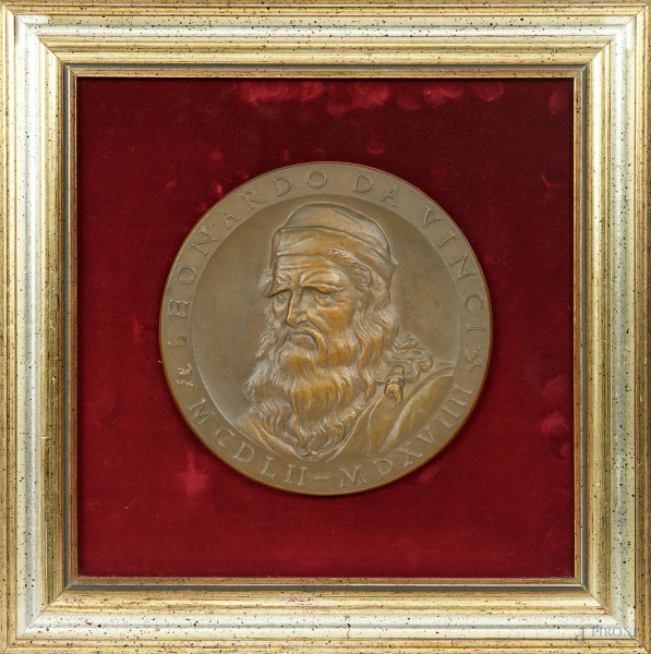 Leonardo da Vinci, medaglia in bronzo, XX secolo, diametro cm 19,5, entro cornice