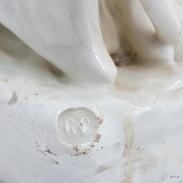 Scultura in terraglia dipinta e smaltata raffigurante Europa e il Toro, XIX secolo, cm 31x31x14, ...