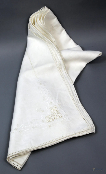 Tovaglia in lino bianco ricamato, cm 290x170, XX secolo