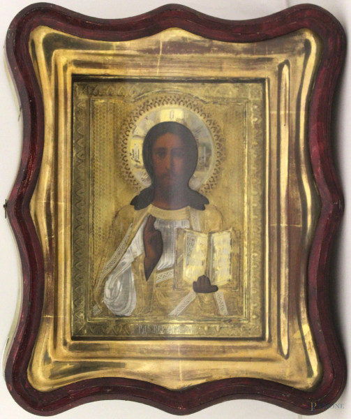 Icona russa con rizza in argento a vermeille raffigurante Cristo, Bolli 84, cm 21 x 16, entro teca laccata in legno.