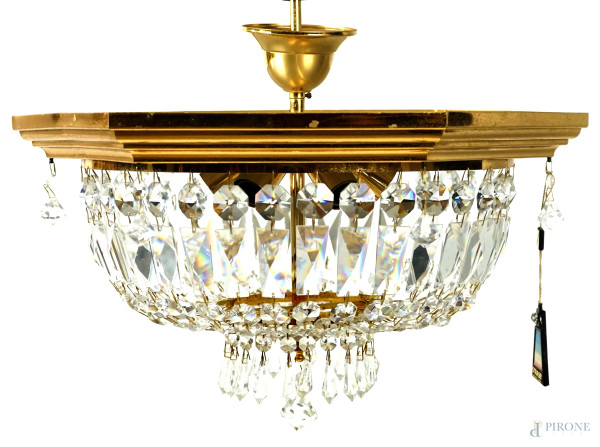 Lampadario con cristalli Swarovski, montatura in metallo dorato, XX secolo, cm h 28 circa