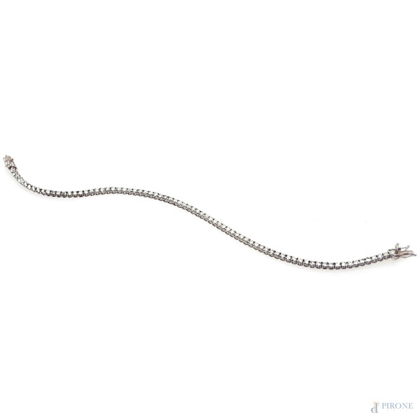 Bracciale tennis in oro bianco 18 Kt e diamanti tot. 2,20 Kt, lunghezza cm 18,5, gr. 7