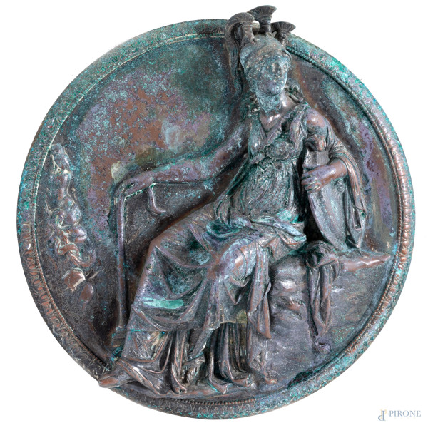 Placca in bronzo a serto circolare con rilievo raffigurante Atena, XX secolo, diametro cm 18, (segni di usura)