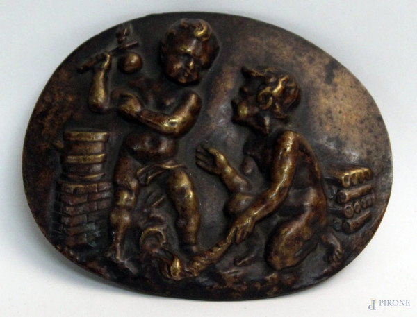 Allegoria del fabbro, placca in bronzo diametro 14 cm, XIX sec.