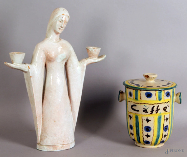 Lotto composto da un barattolo ed una scultura in ceramica di Vietri, altezza max. 32 cm.