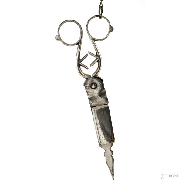 Centilena a quattro fuochi in argento cesellato, altezza cm 150, peso complessivo lordo gr 3300, ...