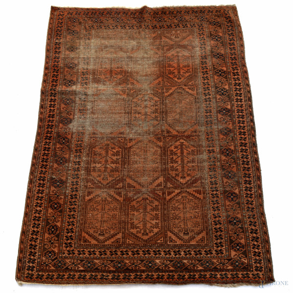 Tappeto, cm 143x214, (segni di usura, difetti)