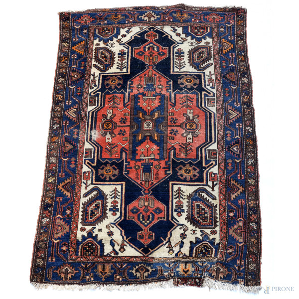 Tappeto persiano, cm 208x126, (segni di usura, difetti)