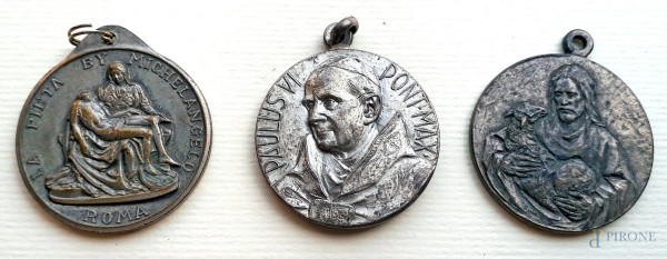 Lotto composto da tre rare medaglie coniate dal Vaticano negli anni &#39;50/&#39;60