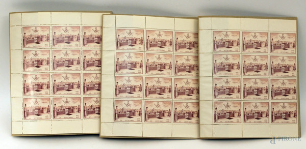 Lotto composto da tre raccoglitori con venti francobolli cada uno della massoneria.