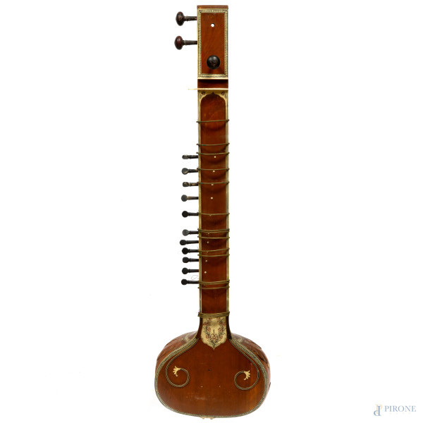 Sitar indiano, cm 127x32, (rotture e difetti)