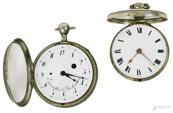 Lotto di due orologi da tasca con casse in argento, XIX secolo, diam. max cm 5,5, (meccanismi da revisionare)