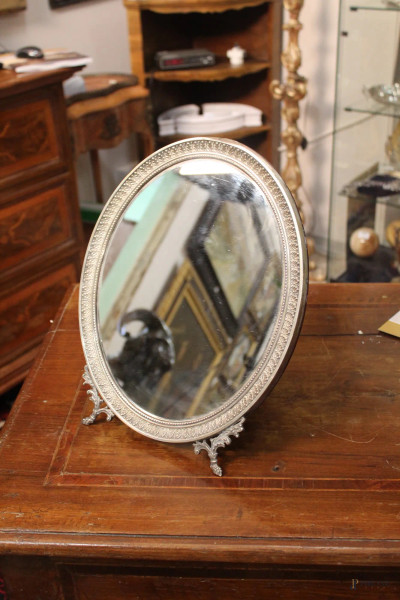 Specchio da tavolo di linea ovale in argento